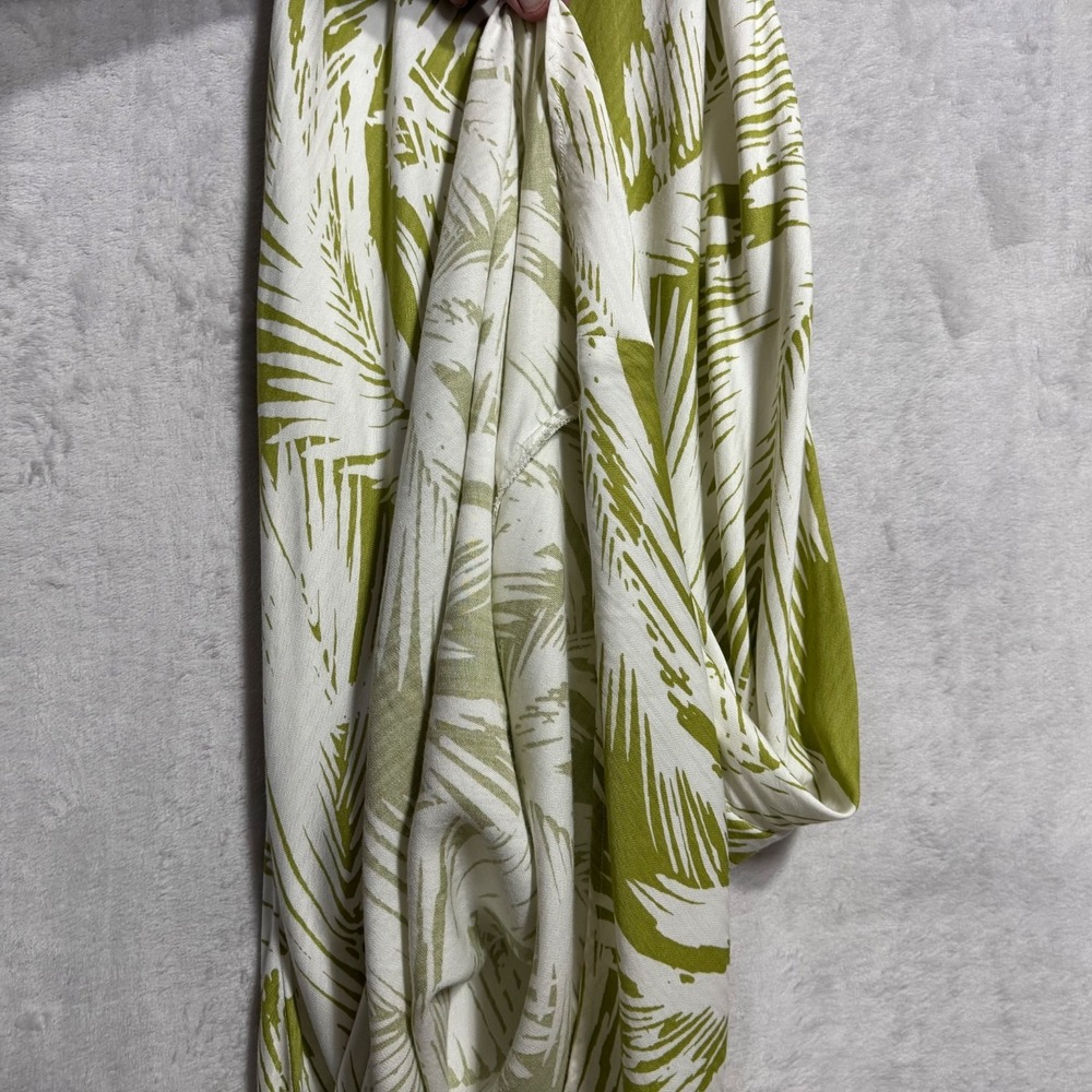 Olive Palm Print Maxi Dress - Women - Picture 15 of 16